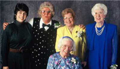 Acima da esquerda para direita: Kathy Kleiman, Jean Bartik, Marlyn Meltzer, Kay Antonelli Abaixo: Betty Holberton.