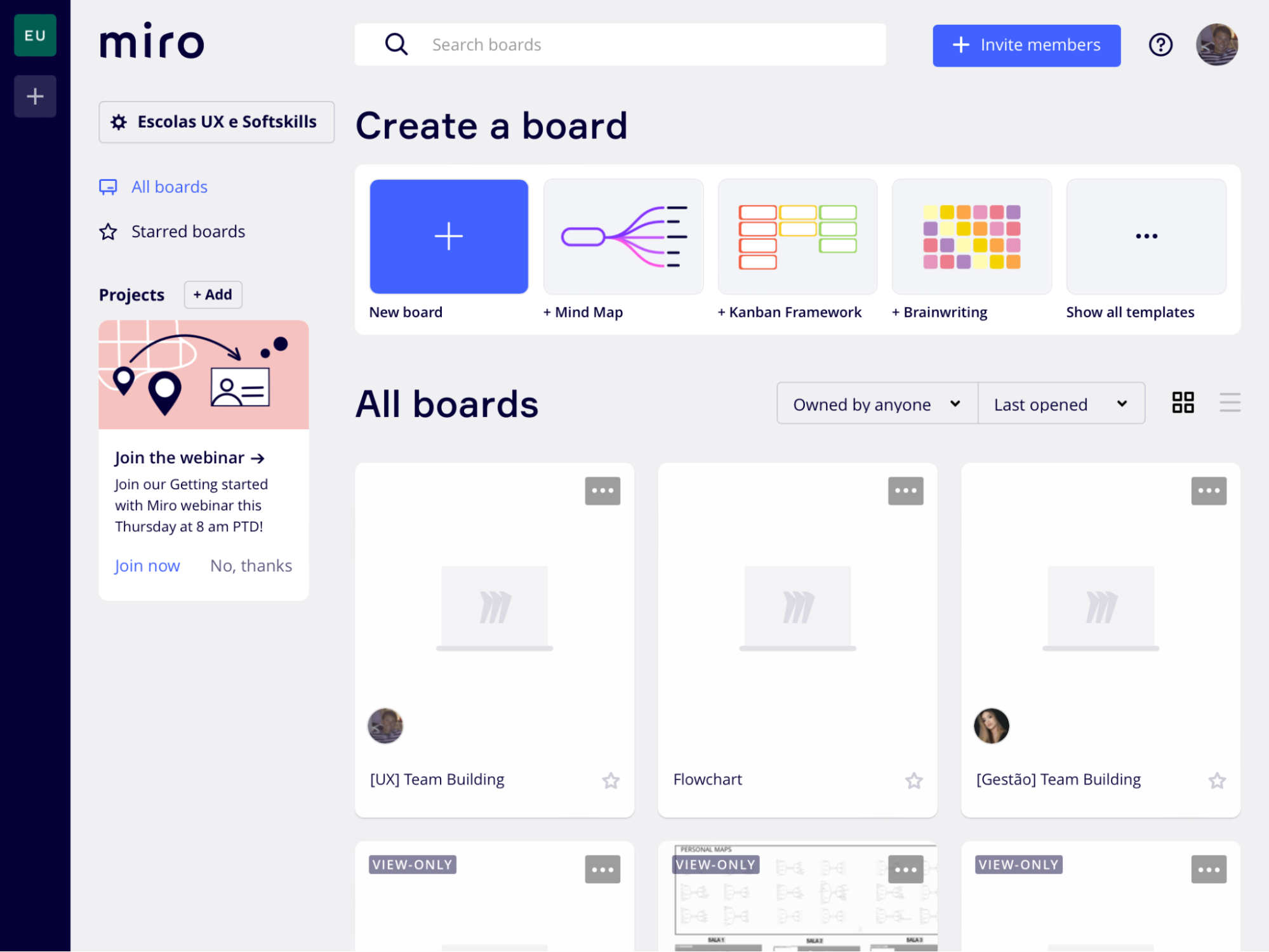 Interface da plataforma Miro. Há layouts de boards para escolher, como mind map, kanban e demais templates.