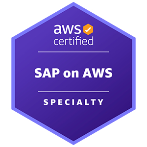 Selo de certificação AWS, em formato hexagonal e fundo preto. Em branco, no interior do selo, encontra-se o nome da certificação “AWS Certified SAP on AWS - Specialty”.