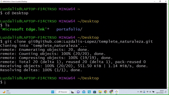 Gif com: Terminal Git Bash; Comando `$ ls`; Pasta local com repositório clonado."