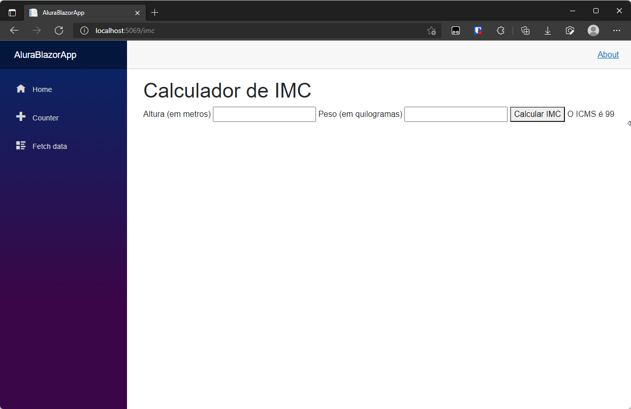 Página no navegador com “Calculador de IMC” escrito na home. Há um campo para escrever a altura em metros, um para escrever o peso em quilogramas e um botão “Calcular”. Também se lê “O ICMS é 99”.