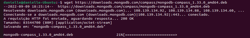 Terminal do Linux onde o comando wget https://downloads.mongodb.com/compass/mongodb-compass_1.33.0_amd64.deb foi executado para baixar o MongoDB Compass.