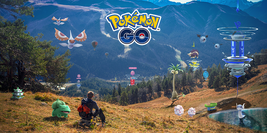 Imagem promocional do jogo Pokémon Go, onde há um homem sentado em um morro, cercado por diferentes pokémons, enquanto admira a paisagem em sua frente.