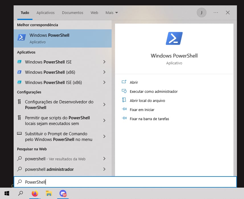 Imagem do menu de início do Windows 10. No campo de busca foi inserida a palavra “PowerShell”. Acima do campo de busca estão listadas as ocorrências correspondentes, sendo a primeira opção o Windows PowerShell marcada como “melhor correspondência”.