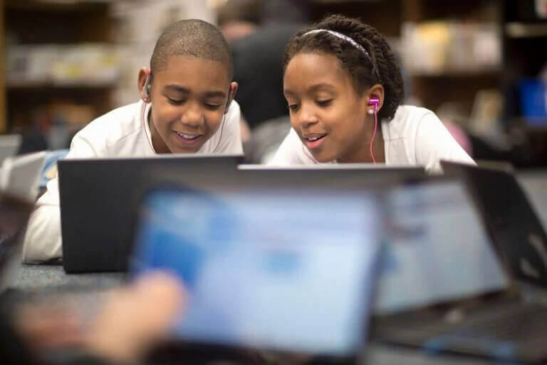 Ensino tech aumenta produtividade de 64% das empresas, diz estudo